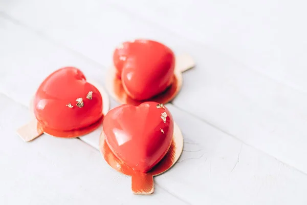 Красный Торт Форме Сердца Подарок Дню Святого Валентина Женскому Дню — стоковое фото