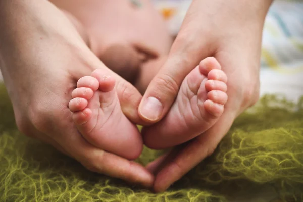 Pies de bebé — Foto de Stock