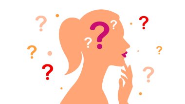 Kız ve soru işareti - kafasında soru işareti olan genç bir kadının silueti. Düşünceli kadın figürünün etrafında soru işaretleri var. Problem çözme, düşünme, seçme ve karar verme kavramı