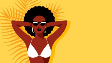 Bikinili ve güneş gözlüklü güzel bir kadın. Elleri havada seksi bir poz. İnce vücut. Yaz mevsimi kavramı, güneş banyosu, sahilde dinlenme. Modern resimleme.