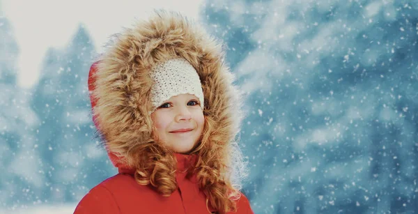 Portrait Happy Smiling Little Girl Child Winter Snowy Background — Stock Photo, Image