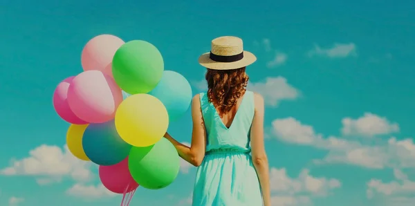 Rear View Young Woman Bunch Colorful Balloons Wearing Summer Straw — Stock Photo, Image