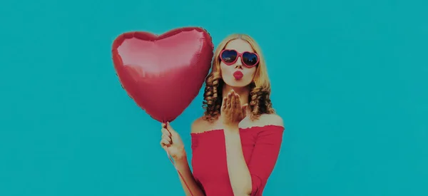 Portrait Beautiful Young Woman Red Heart Shaped Balloon Blowing Her — Stock Photo, Image