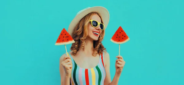 Zomer Portret Van Vrolijke Glimlachende Jonge Vrouw Met Lolly Ijsvormige — Stockfoto