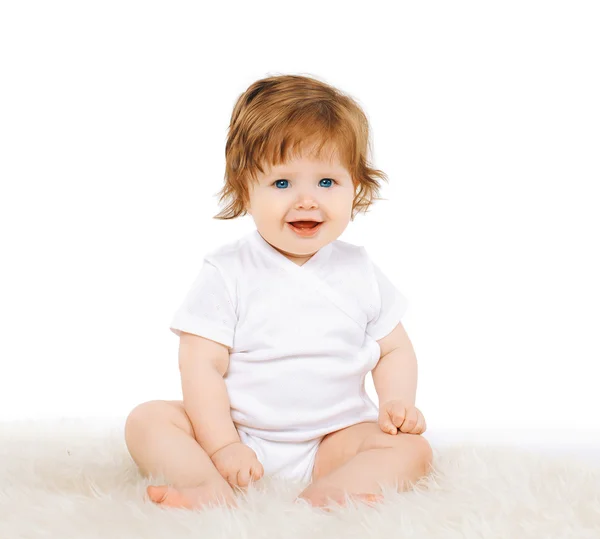 Affascinante bambino sul letto di casa — Foto Stock