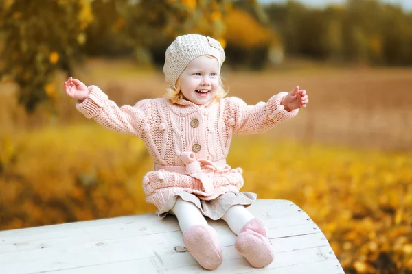 Autumn portrait positive child having fun — Stock Photo, Image