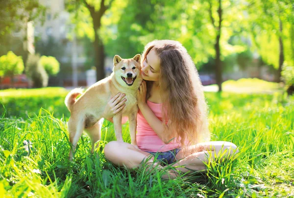 Dog and owner summer — Stock Photo, Image