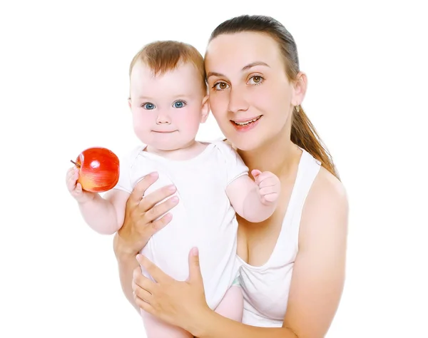 Concetto di bambino e cibo - madre felice con il suo bambino — Foto Stock