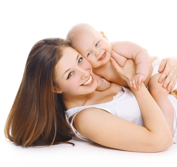 Mutter und Baby spielen zusammen und haben Spaß — Stockfoto