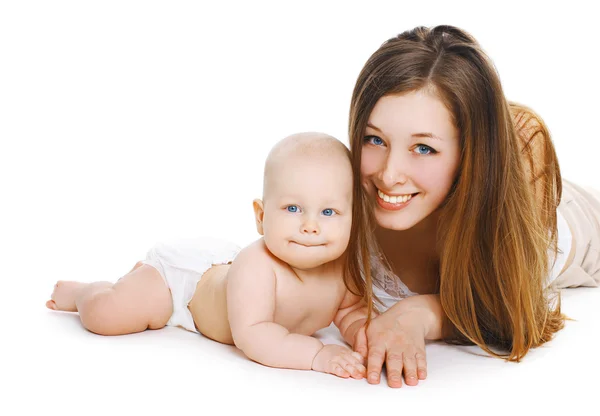 Retrato de mamá sonriente joven y bebé dulce juntos —  Fotos de Stock