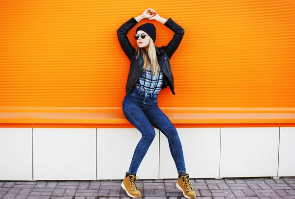 Street fashion concept - stylish cool girl in rock black style p — Stock Photo, Image