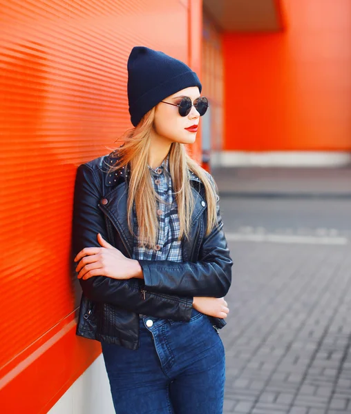 Street fashion concept - stylish woman in rock black style posin — Stock Photo, Image