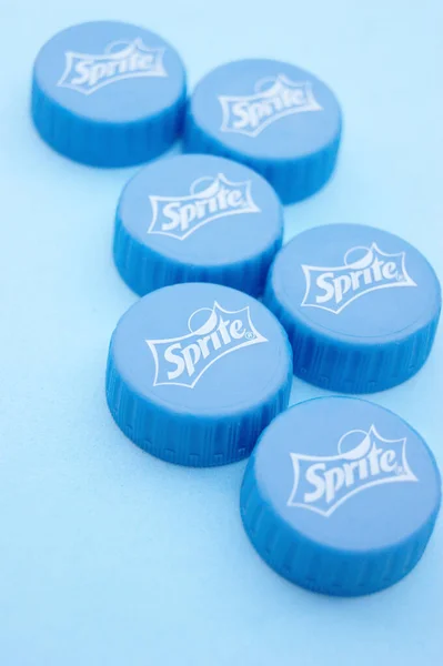 Kharkiv Ucrania Junio 2020 Muchas Gorras Sprite Azul Sobre Fondo — Foto de Stock