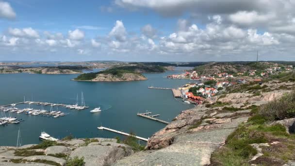 Fjallbacka Švédsko Června 2019 Panoramatický Pohled Skandinávskou Krajinu Pláž Fjallbacce — Stock video