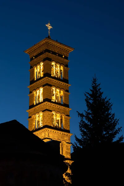 Moritz Suíça Novembro 2020 Torre Sineira Iluminada Igreja Católica São — Fotografia de Stock