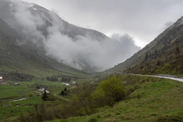 Valle Montaña Suizo Dirección Paso Montaña Lukmanier — Foto de Stock