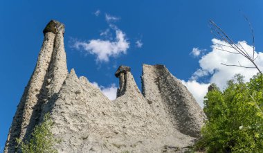 Herens Vadisi 'ndeki Euseigne doğal dünya piramitleri İsviçre' nin en önemli jeolojik manzaralarından biridir..