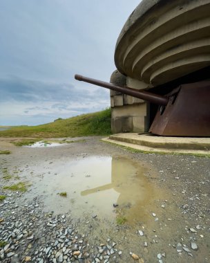Longues-sur-Mer bataryası, Fransa 'nın Normandiya kentinde bulunan II.