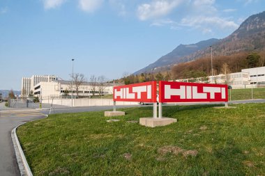 SCHAAN, LIECHTENSTEIN - 28 Mart 2020: Hilti AG, merkezi Schaan 'da bulunan bir Lihtenştayn alet üreticisi.