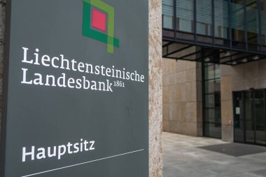 VADUZ, LIECHTENSTEIN - 28 Mart 2020: Liechtensteinische Landesbank AG 1861 yılında kuruldu ve Liechtenstein Prensliği 'nde bir finans kurumudur. Hisselerin çoğunluğu devlette.