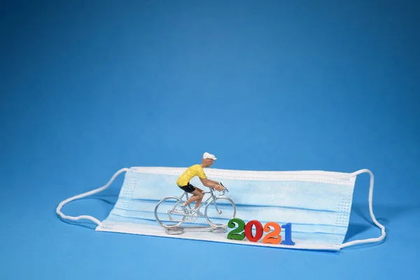 covid-19 coronavirüs epidmie pandmie maske yüz virüsü spor döngüsü 2021