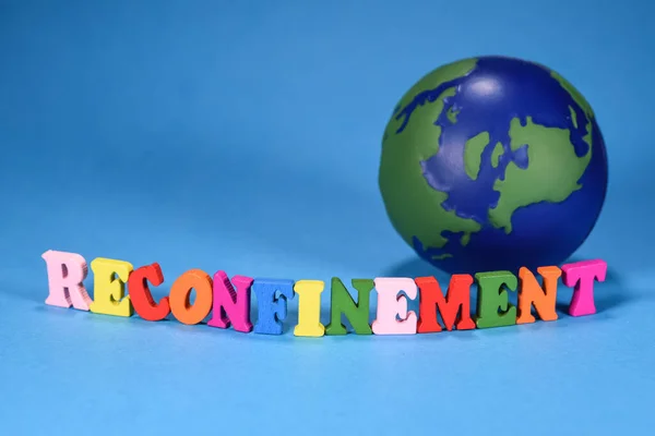 covid-19 Coronavirus keşif epidemie famille globe terrestre monde planete