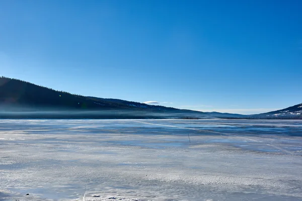 Misty Frozen Winter Lake — Stock Photo, Image