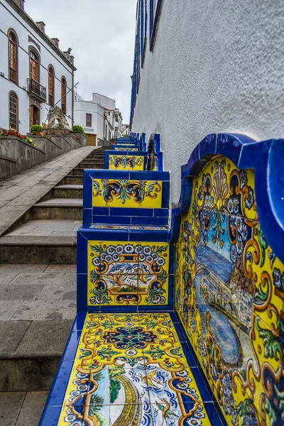 Pequeños Bancos Hechos Con Azulejos Colores Firgas — Foto de Stock