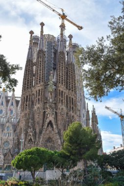 Barselona, İspanya, 23 Ocak 2021: Sagrada Familia 'nın dış görünüşü.