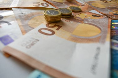 Avro notları ve sikkelerin Avrupa ekonomisinin simgesi.