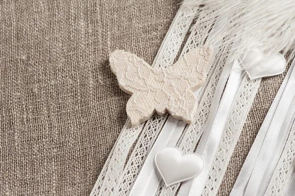 Fondo de lino con mariposa blanca —  Fotos de Stock