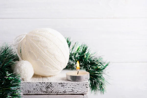 White Knit Christmas Ball Decoration Lit Candle White Scandinavian Interior — Stock Photo, Image