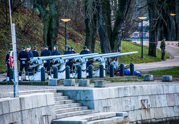 Salut Zum Geburtstag Der Schwedischen Königinnen Dezember Skeppsholmen Zentrum Stockholms — Stockfoto