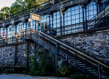 İsveç, Stockholm 'deki Mosebacke / Sodra Teatern' deki Kagelbanan gece kulübü.