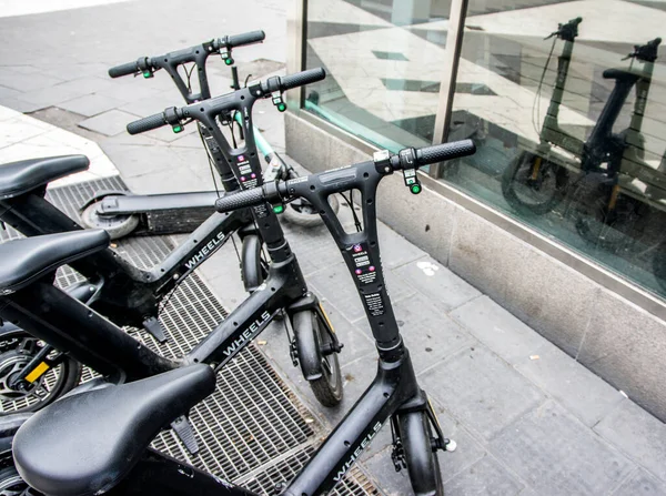 Ηλεκτροκίνητα Ποδήλατα Χωρίς Πεντάλ Στους Δρόμους Της Στοκχόλμης Σουηδία — Φωτογραφία Αρχείου