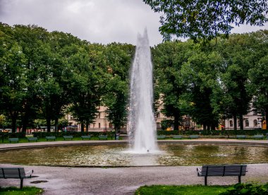 İsveç 'in merkezindeki Karlaplan' daki çeşme..