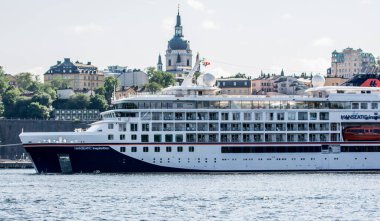 Stockholm, İsveç 'in merkezindeki Hanseatic Inspiration yolcu gemisinde..