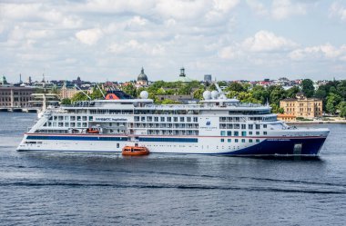 Stockholm, İsveç 'in merkezindeki Hanseatic Inspiration yolcu gemisinde..