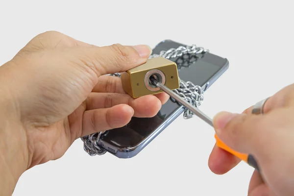 Destroy the lock smart phone — Stock Photo, Image