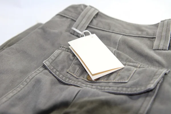 Pantalones con etiqueta — Foto de Stock