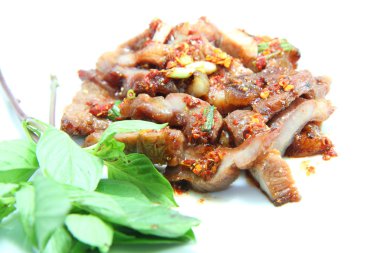 kömür haşlanmış domuz eti boyun