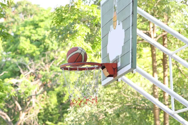 Basketball-Schießen — Stockfoto
