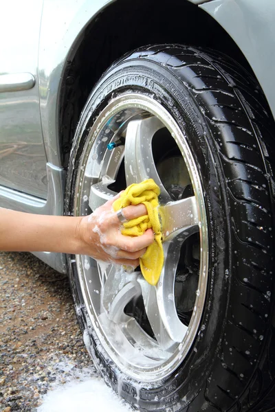 Lavar la rueda — Foto de Stock