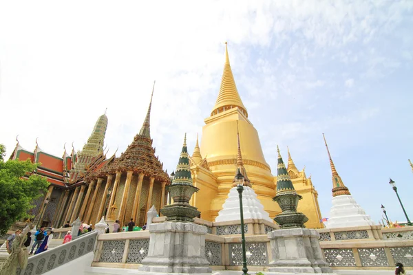 Watprakaew veřejné dominantou chrámu thajské — Stock fotografie