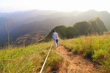 Turizm tırmanma dağ, Kanchanaburi, Tayland