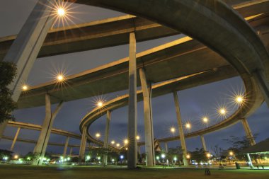 altında hızlı yolu