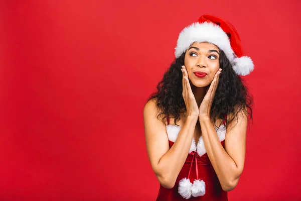 Beautiful Shocked Amazed African American Black Woman Santa Claus Clothes — Stock Photo, Image