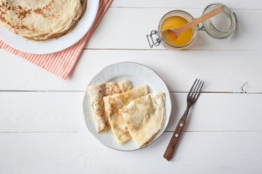 Krep ve bal ile Servis Kahvaltı