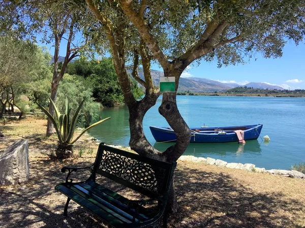 Zomer Landschap Met Park Baai Boot Albanië — Stockfoto