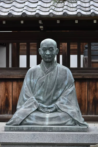 Tokió Japán 2020 Július Szerzetes Szobra Meditáció Alatt — Stock Fotó
